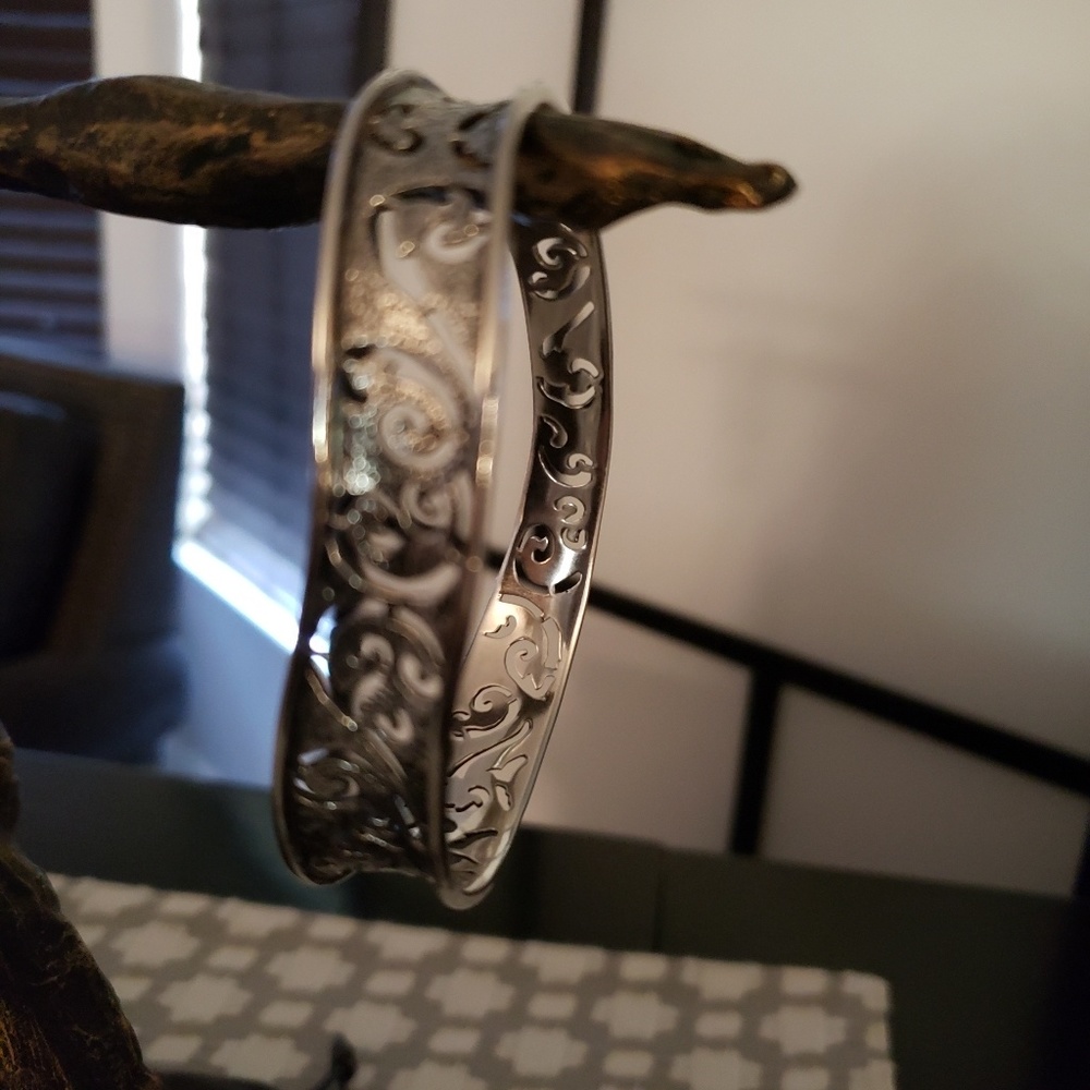 SILPADA Intricate Bangle - Picture 2 of 5